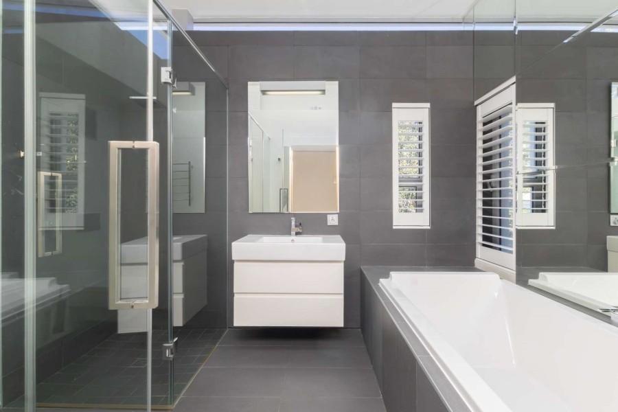 3 Bedroom Property for Sale in Camps Bay Western Cape